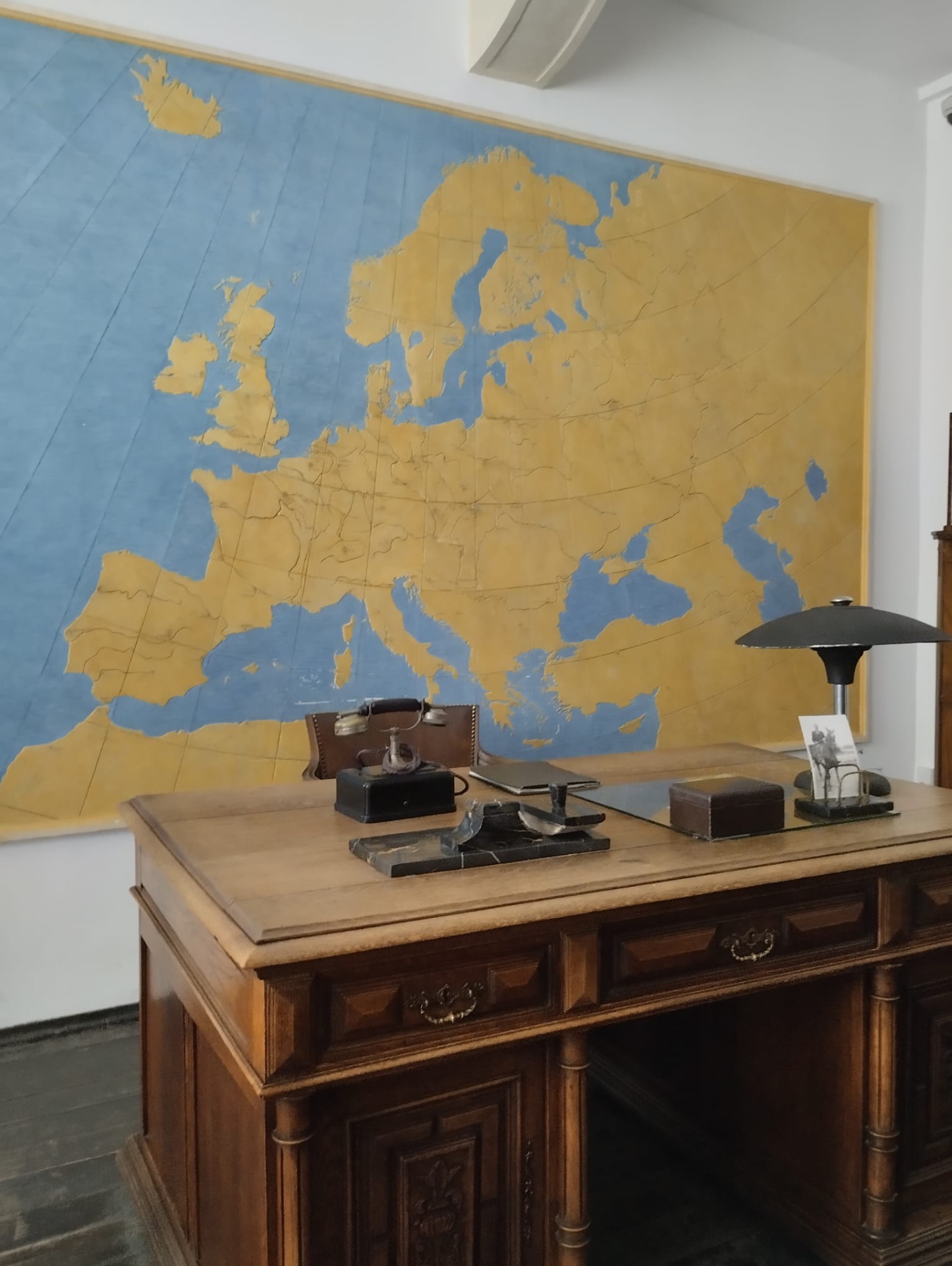 La scrivania di Schindler (così com’era)